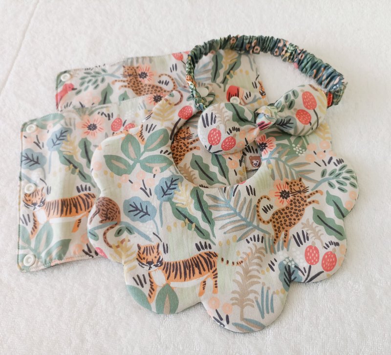 [Ships within 5 days] Baby Shower Gift, First Birthday Gift, Tiger, Leopard, Baby Headband, Bib, Carrier - ผ้ากันเปื้อน - ผ้าฝ้าย/ผ้าลินิน หลากหลายสี