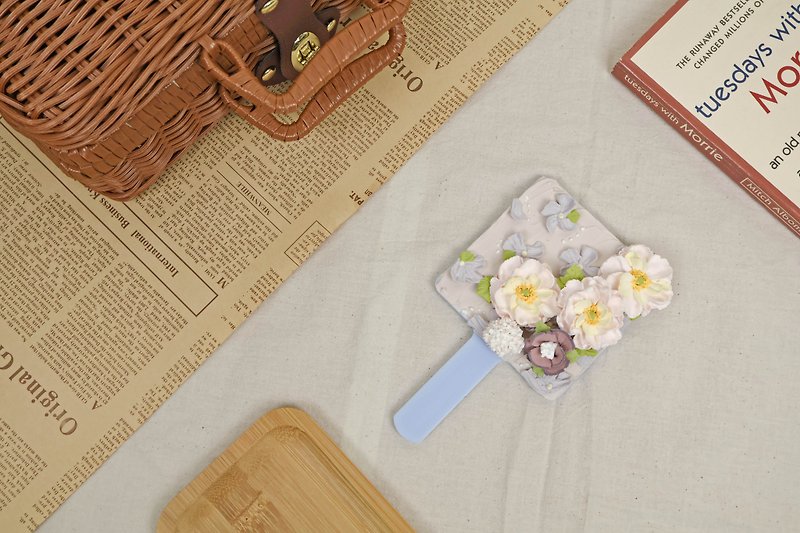 (Ready stock) Cream earth flower hand mirror - Items for Display - Clay Purple