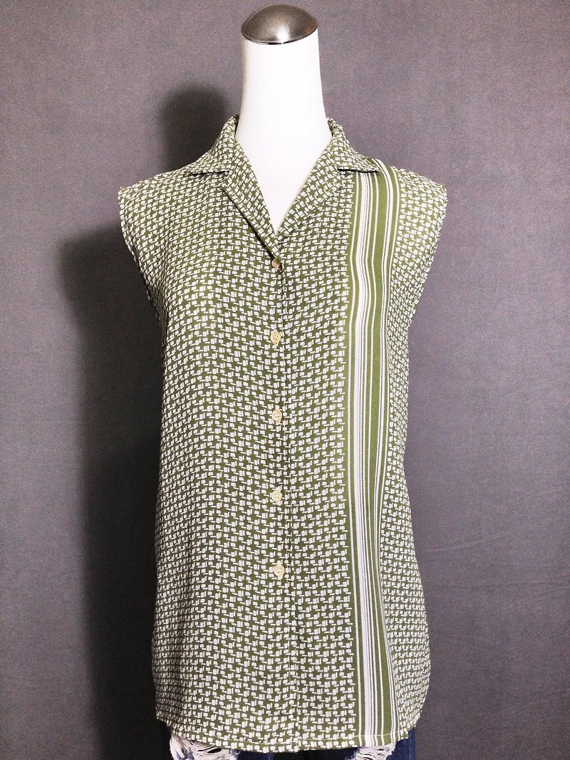 Ping-pong vintage [vintage shirt / olive green stripes totem sleeveless vintage shirt] abroad back VINTAGE - เสื้อเชิ้ตผู้หญิง - เส้นใยสังเคราะห์ สีเขียว