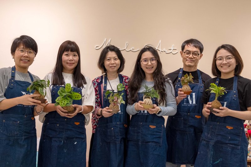 【職人體驗】植療苔球手作x新竹竹北x團報更優惠x企業團體x文化幣 - 植栽/花藝 - 植物．花 