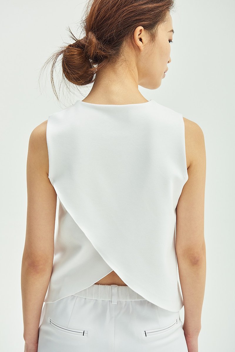 Couple Fabric Cut Off Top/ White - เสื้อกั๊กผู้หญิง - ผ้าฝ้าย/ผ้าลินิน ขาว