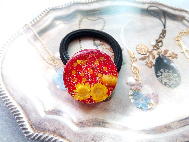 Real flower ponytail holder - pressed flower hairband - Hair Accessories - Resin Red