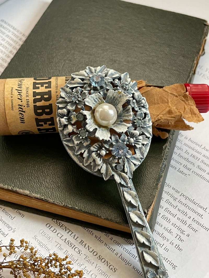 老雜貨古董復古Vintage灰白琺瑯雕花珍珠手拿鏡 Florenza w66 - 其他 - 其他金屬 銀色