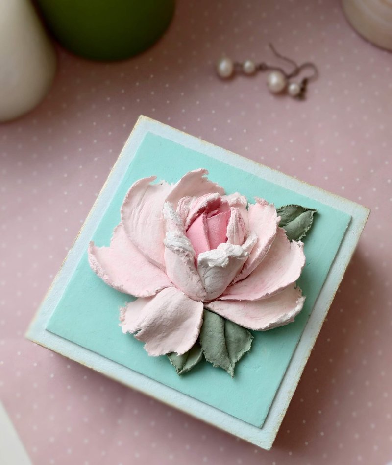 小珠宝盒  珠寶盒 Small jewelry box with rose Gift for woman for Mothers day Trinket box - 居家收納/收納盒/儲物盒 - 木頭 藍色
