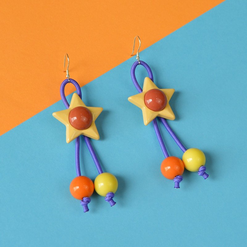 Contrasting color star earrings creative drawstring personality exaggerated earrings earrings - Earrings & Clip-ons - Other Materials Multicolor