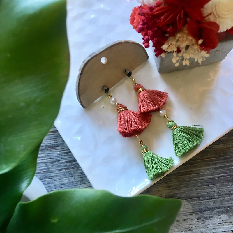 Lao Lin Groceries Travelin Pearl Tassel Earrings/Christmas Color Matching Ear Hook l Ear Pins L Clip-On - Earrings & Clip-ons - Pearl Red
