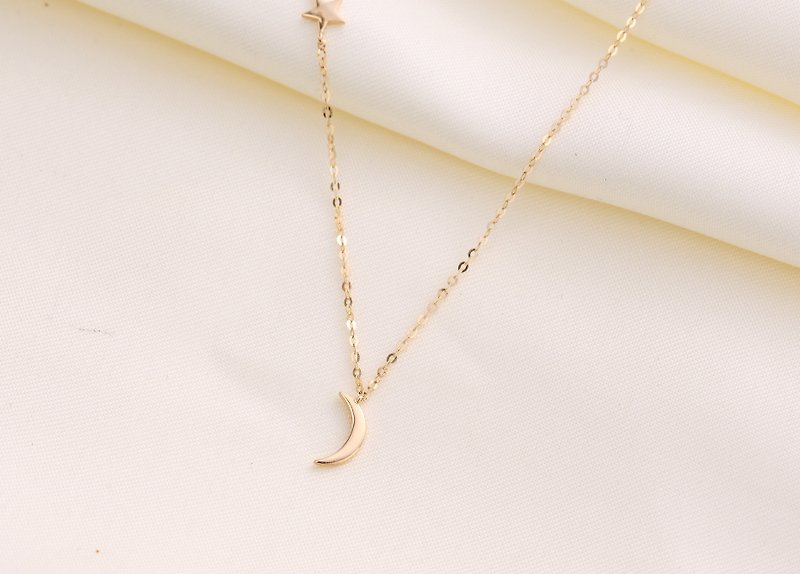 18k Yellow Gold Moon Pendant Necklace, Crescent Moon Minimal Jewelry, P011 - Necklaces - Precious Metals Gold