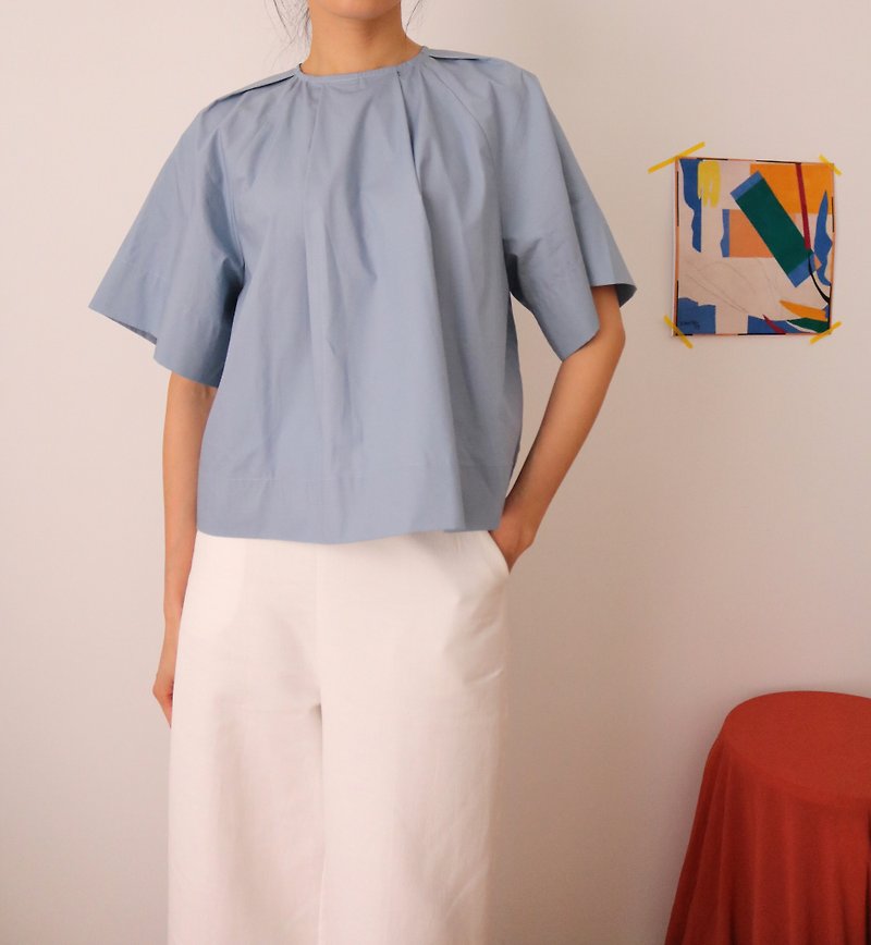 Origami Blouse 灰藍短版傘狀落肩袖上衣(可訂做其他顏色) - 女上衣/長袖上衣 - 棉．麻 藍色