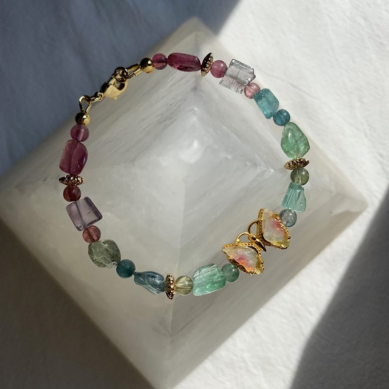 Rainbow Collection | ButterflyTourmaline Raw Stone Design Bracelet - สร้อยข้อมือ - เครื่องประดับพลอย หลากหลายสี
