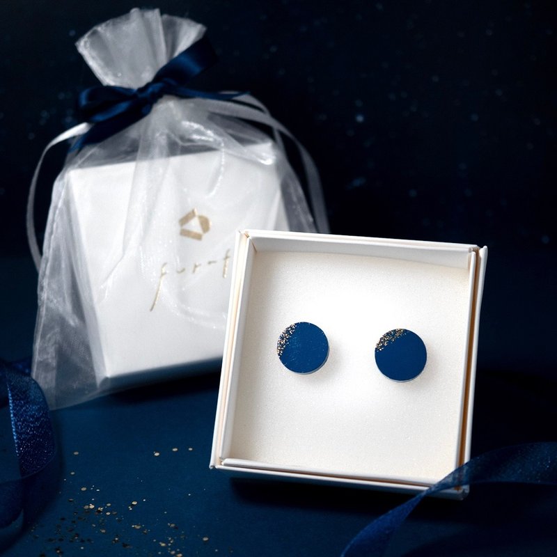 [Pinkoi Exclusive] Starry Night Wooden Circle Earrings Christmas Gift Box - ต่างหู - ไม้ สีน้ำเงิน