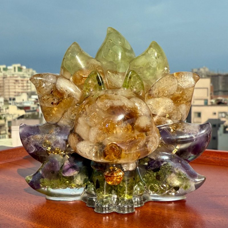 九尾狐 | 手作 客製化 奧根能量水晶 - 擺飾/家飾品 - 樹脂 