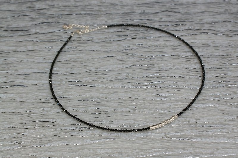 切面黑尖晶寶石銀頸鍊 ( Faceted Black Spinel  Silver 925 Necklace with Linear Memory Alloy  - 項鍊 - 寶石 黑色