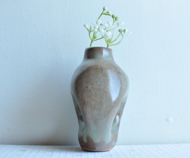 Heyu Soap ・手びねり陶器の花器・陶土製・自然釉薬の色合い・手作りの
