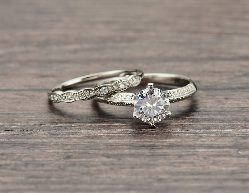 Wedding Set in 18k White Gold with Art deco ring, Moissanite and Diamond - แหวนทั่วไป - เครื่องประดับ ขาว