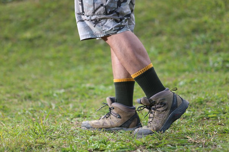 Fast shipping #Outdoor style│Thick-soled functional socks with contrasting colors│Jungle green - ถุงเท้า - วัสดุอีโค สีเขียว