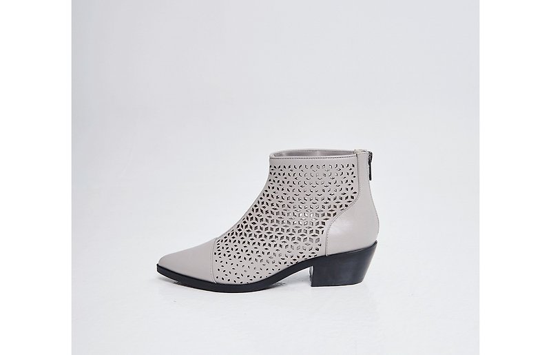 Pointed carved thick heel boots gray - รองเท้าบูทสั้นผู้หญิง - หนังแท้ สีเทา