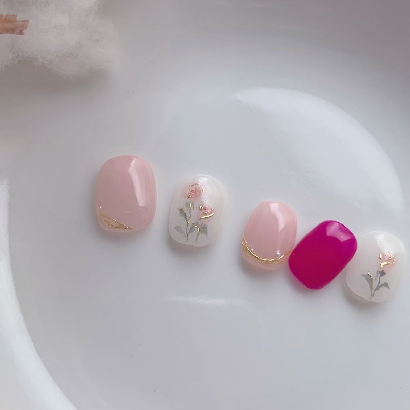 Light you up French rose nail patch/wearable nail patch/custom nail patch NA 58 - ยาทาเล็บ - วัสดุอื่นๆ ขาว