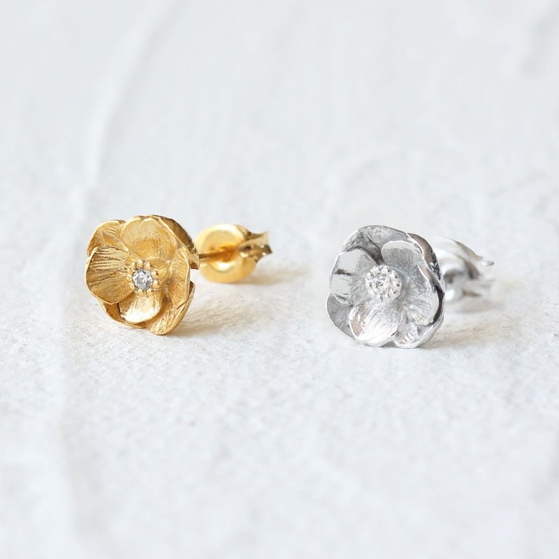 Anemone earrings - 耳環/耳夾/耳骨夾 - 純銀 金色