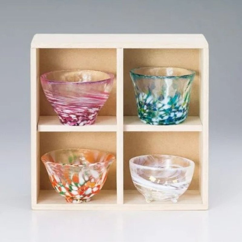 Four Seasons Sake Cup Set - แก้วไวน์ - วัสดุอื่นๆ หลากหลายสี