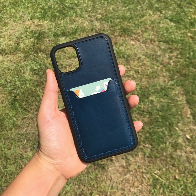 【iPhone咭位手機殼】藍色植鞣牛皮/防摔全包覆/悠遊卡套 - 手機殼/手機套 - 真皮 藍色
