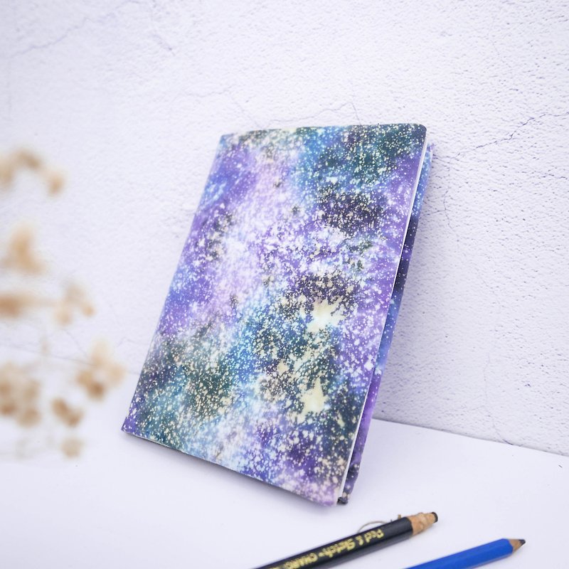 Starry sky | Tie dye A5 Book Cover - สมุดบันทึก/สมุดปฏิทิน - ผ้าฝ้าย/ผ้าลินิน สีม่วง