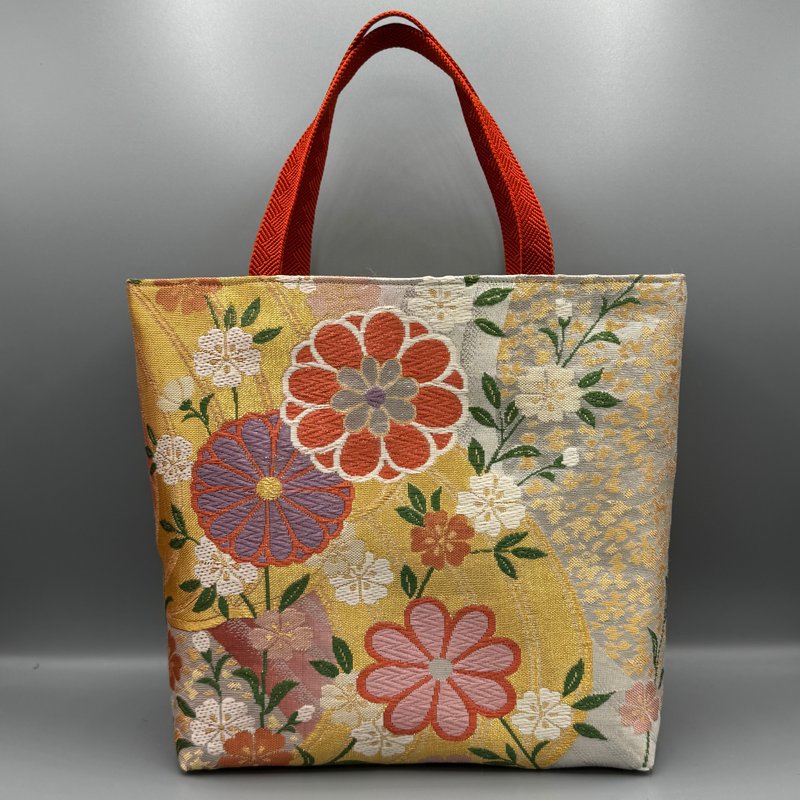 着物 帯 帯締め ハンドメイド トートバッグ リメイク 金 唐織 麗美 金銀糸 正絹 逸品 未使用帯 - 手提包/手提袋 - 絲．絹 金色