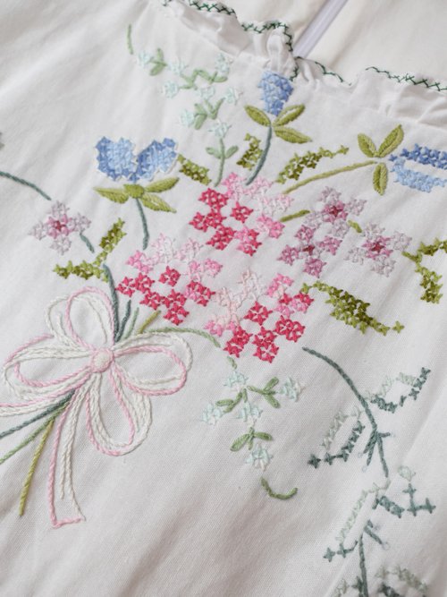 REMAKE| ヨーロピアン刺繍テーブルクロスリメイクドレス NO.1