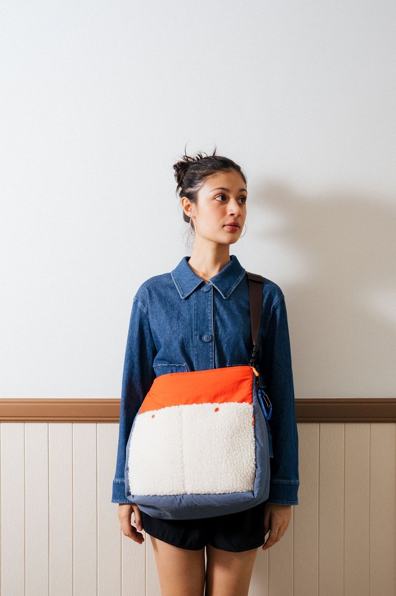 Fluffy Lively Tote : Cream & Blue - 電腦包/筆電包 - 聚酯纖維 藍色