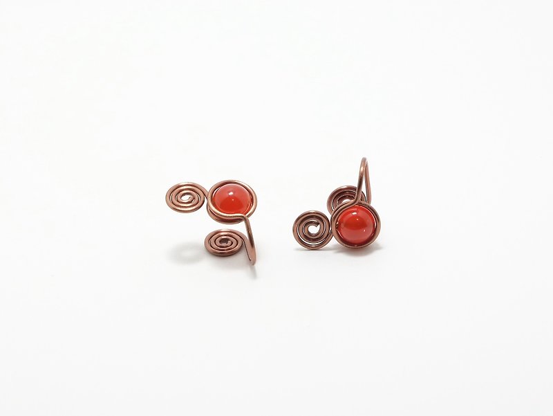 . Hand made earrings. Bronze Spiral carnelian ear clip-on earrings / ear pin red - ต่างหู - โลหะ สีแดง