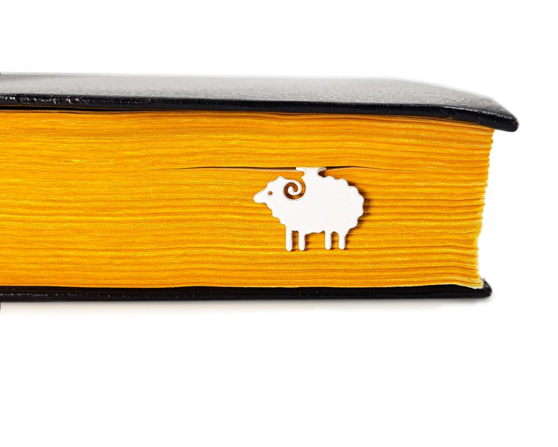 Small Sheep Bookmark Small Personalized Bookish Gift for Bookworms - 書籤 - 其他金屬 白色