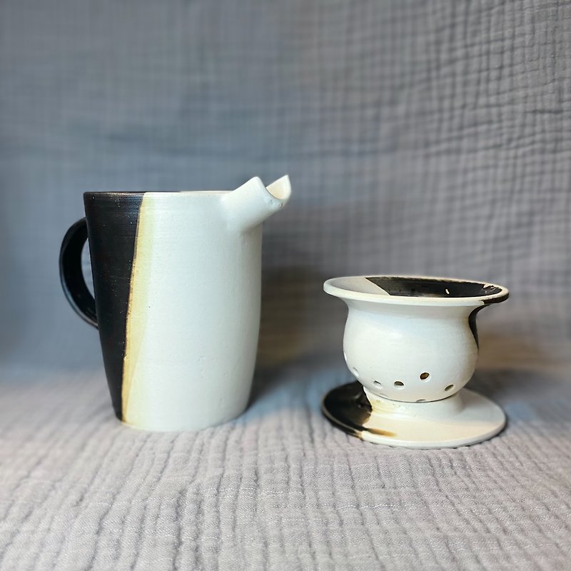 Made in Hong Kong | Handmade Pottery - Tea Filter Mug Set - Teapots & Teacups - Pottery White