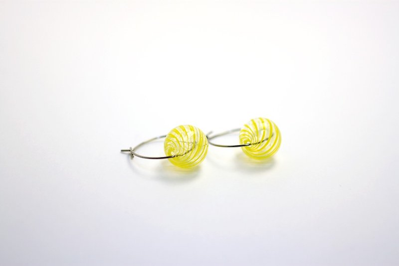Lemon Bubble stainless steel hoop earrings glass - ต่างหู - แก้ว สีเหลือง