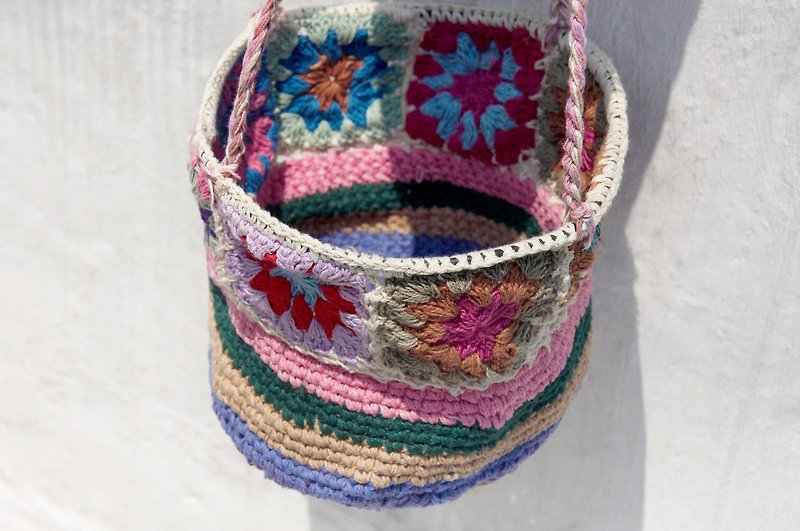 Christmas Limited a hand crocheted woven storage basket / Storage basket / hanging bags / woven basket nest - pink flowers woven Forest - กล่องเก็บของ - ผ้าฝ้าย/ผ้าลินิน หลากหลายสี
