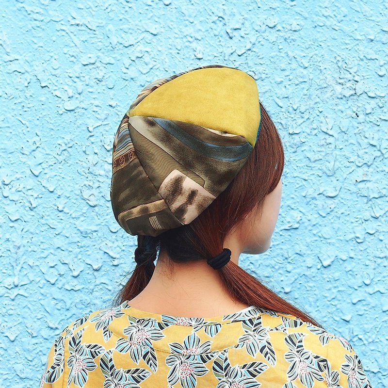 Handmade double-sided Berets - หมวก - ผ้าฝ้าย/ผ้าลินิน สีนำ้ตาล