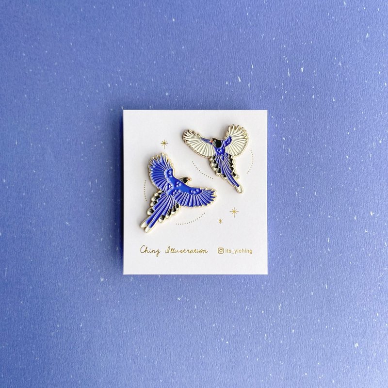 Metal Badge Pin Set | Taiwan Blue-Magpie 1 set of 2 types - Badges & Pins - Other Metals 