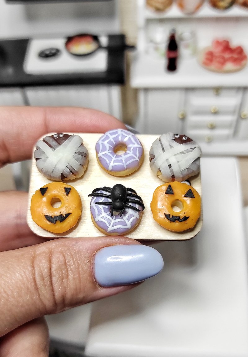 Halloween miniature for dollhouses and dolls - Halloween gifts - 公仔/玩偶 - 黏土 