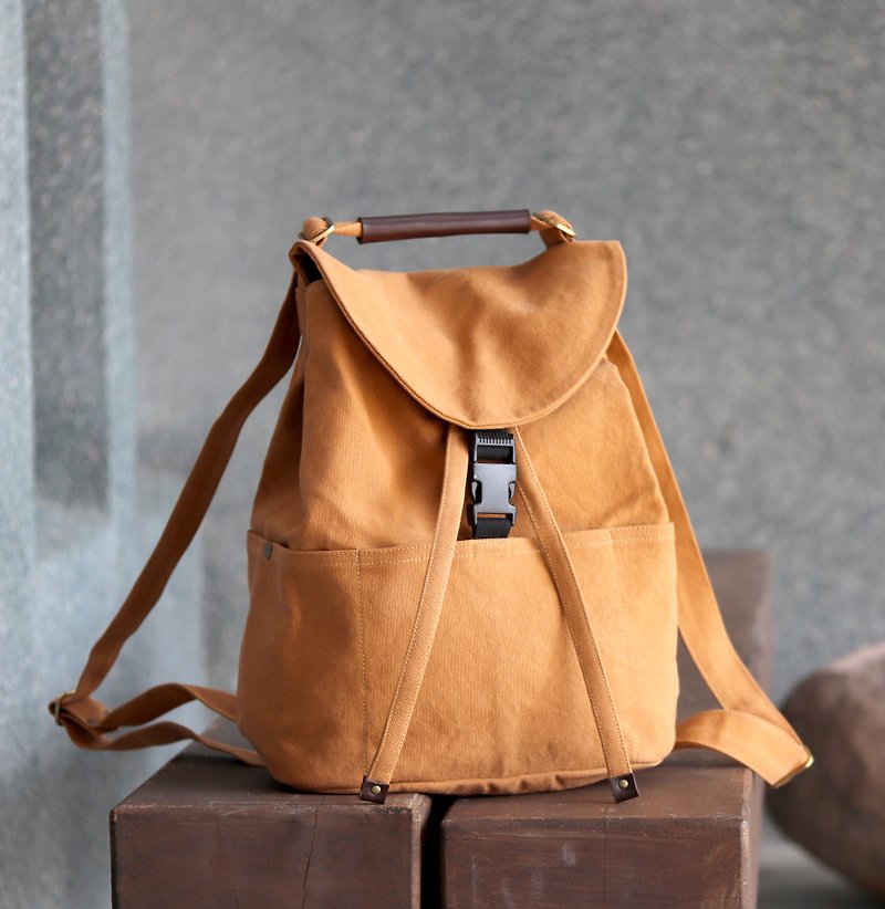 Three-way Backpack - กระเป๋าเป้สะพายหลัง - ผ้าฝ้าย/ผ้าลินิน สีนำ้ตาล