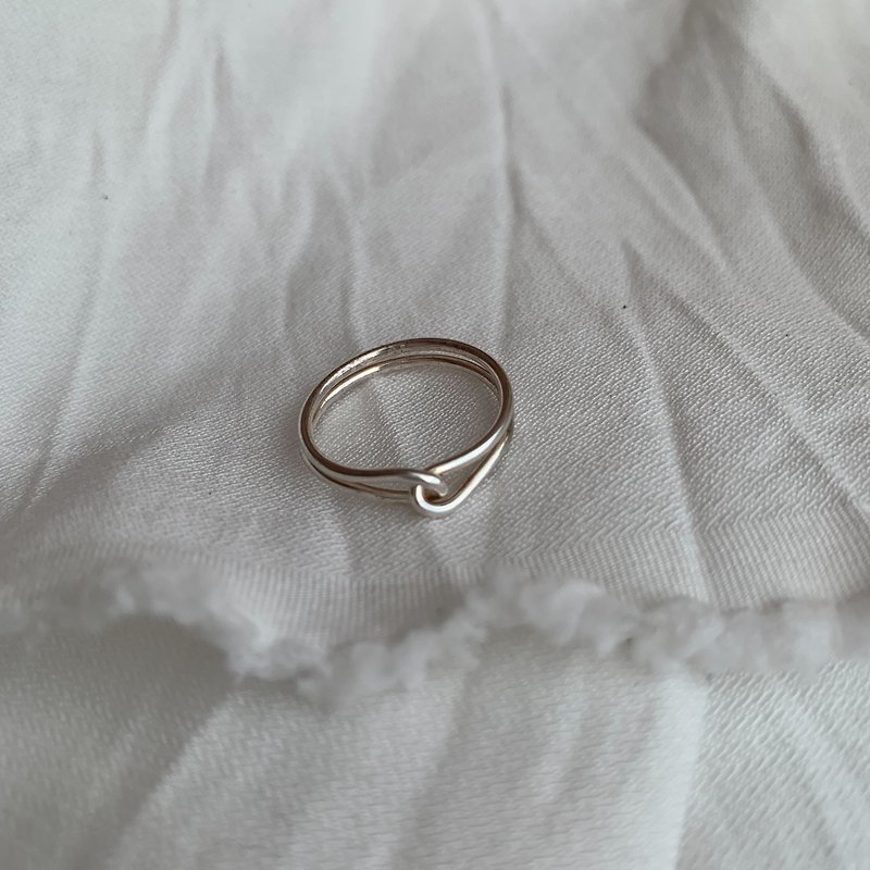 / Loop / Thin round tube ring - General Rings - Sterling Silver Silver