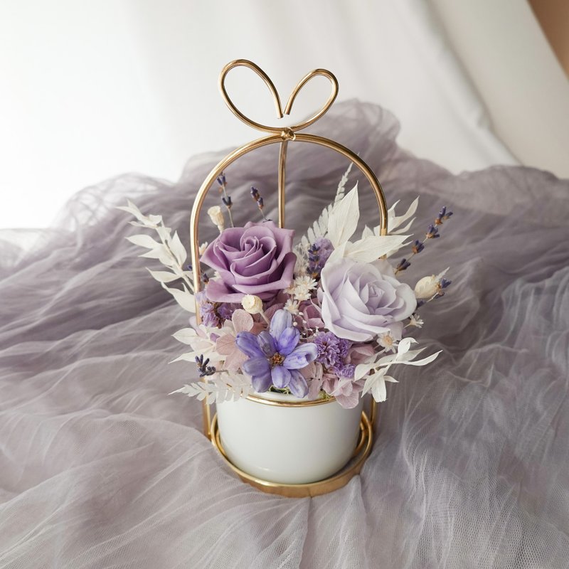 Eternal Flower Love Handle Potted Flower-Purple - ช่อดอกไม้แห้ง - พืช/ดอกไม้ สีม่วง