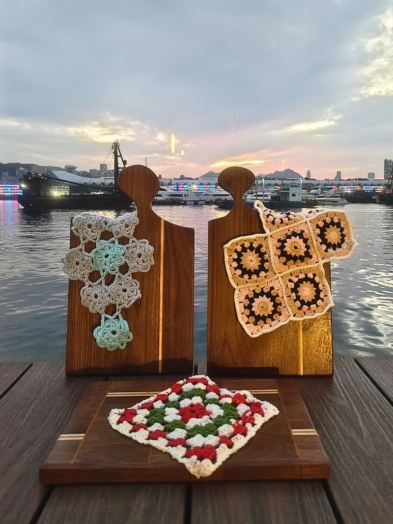 Christmas Special Edition Black Walnut Cutting Board & Placemat Set - ถาดเสิร์ฟ - ไม้ สีนำ้ตาล