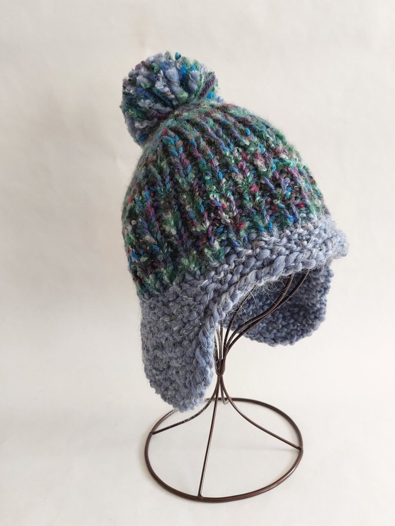油畫風配色手工編織遮耳帽 / 毛線帽 紫色款 - 帽子 - 羊毛 