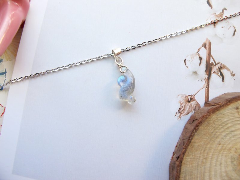 Labradorite 925 Sterling Silver [Ruyi Shining] [Original Sent] Blue Flashing Elongated Necklace - Necklaces - Crystal Gray