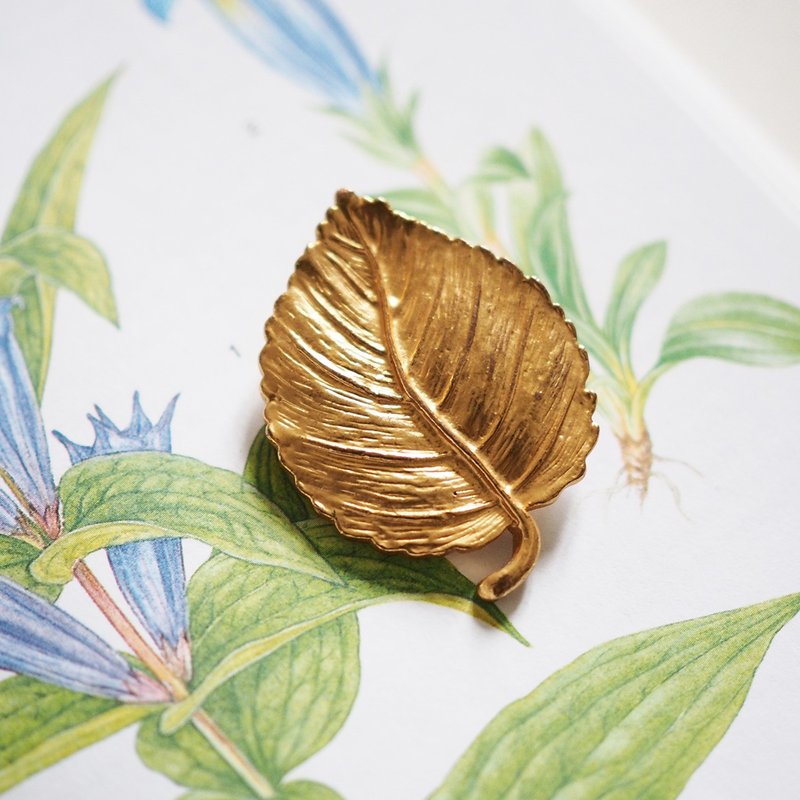 French vintage metal leaf brooch/pin - เข็มกลัด - โลหะ สีทอง