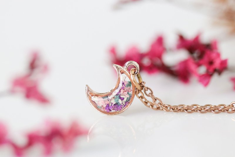 Necklace rose gold (ammi majus) - Necklaces - Rose Gold Purple