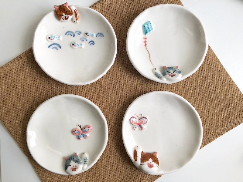 Couple cat Dessert Set - Small Plates & Saucers - Porcelain White
