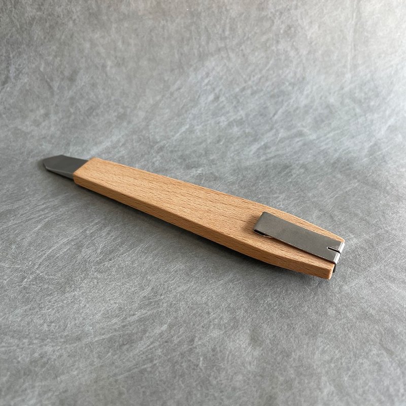 Log utility knife-Taiwan cypress/yellow beech/can be engraved - Scissors & Letter Openers - Wood Orange