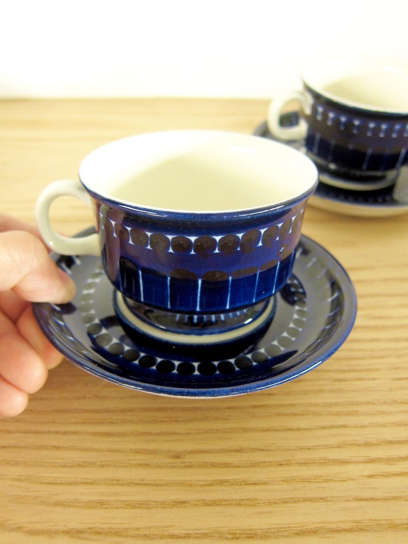 北歐雜貨‧芬蘭Arabia Valencia藍繪高腳杯盤 - 咖啡杯 - 瓷 藍色