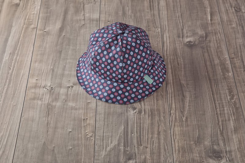 wa_japanese pattern maruko bucket hat.aoi - หมวก - ผ้าฝ้าย/ผ้าลินิน สีน้ำเงิน