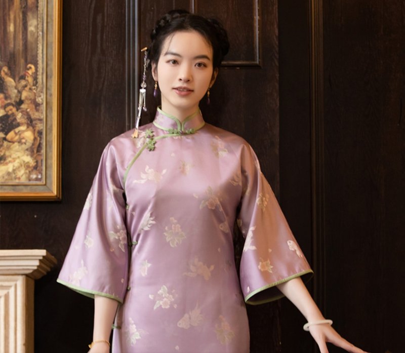 Purple Goldfish New Chinese Retro Ancient Noble and Beautiful Cheongsam - กี่เพ้า - วัสดุอื่นๆ สีม่วง