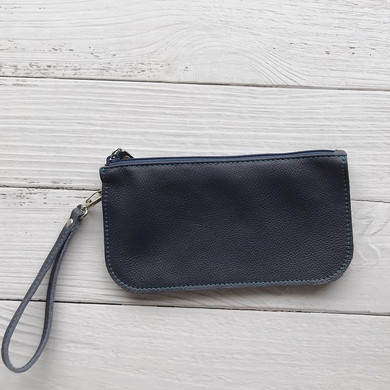Dark blue three-layer bag - กระเป๋าคลัทช์ - หนังแท้ สีน้ำเงิน